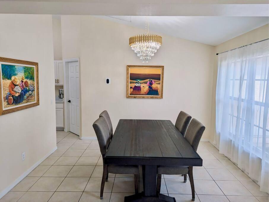 Spacious Family Retreat - Pet Friendly Vero Beach Dış mekan fotoğraf