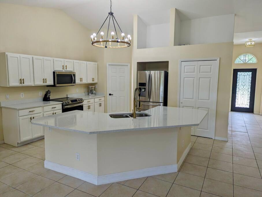 Spacious Family Retreat - Pet Friendly Vero Beach Dış mekan fotoğraf